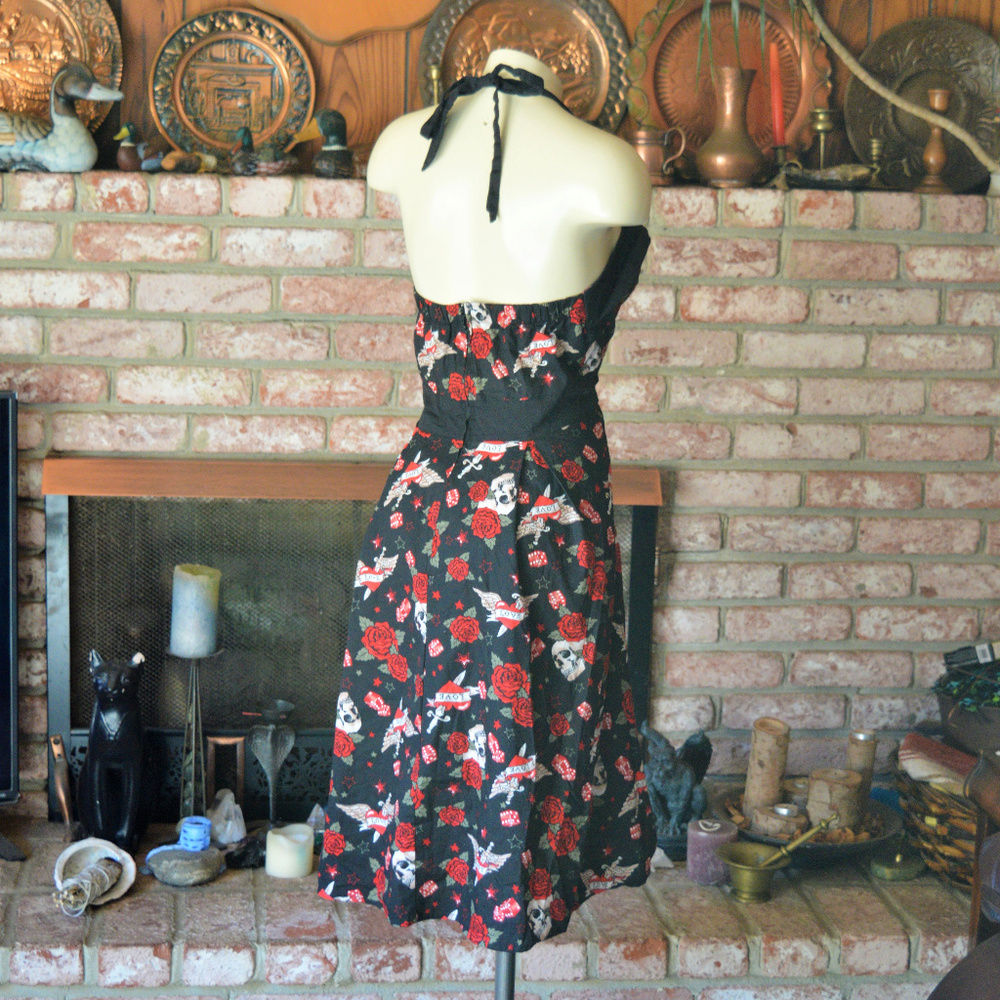 ⚠️SOLD!⚠️RETROCHIC TORRID HALTER DRESS PIN UP - Picture 4 of 4